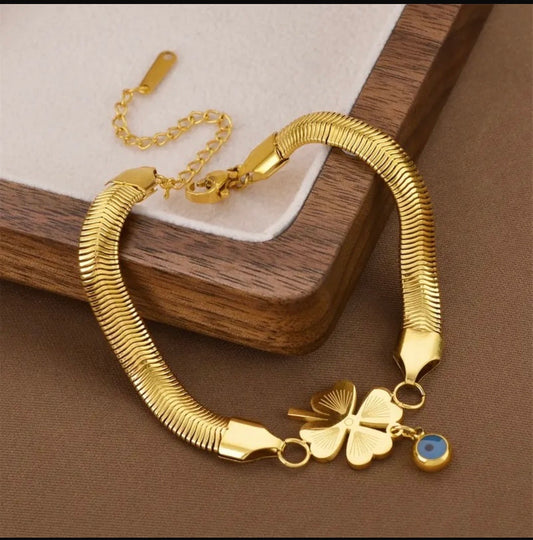 Anti Tarnish Clover Charm Snake Chain Bracelet – Gold Tone