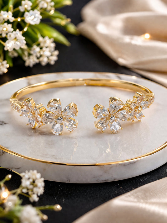 Floral bracelet with white stone