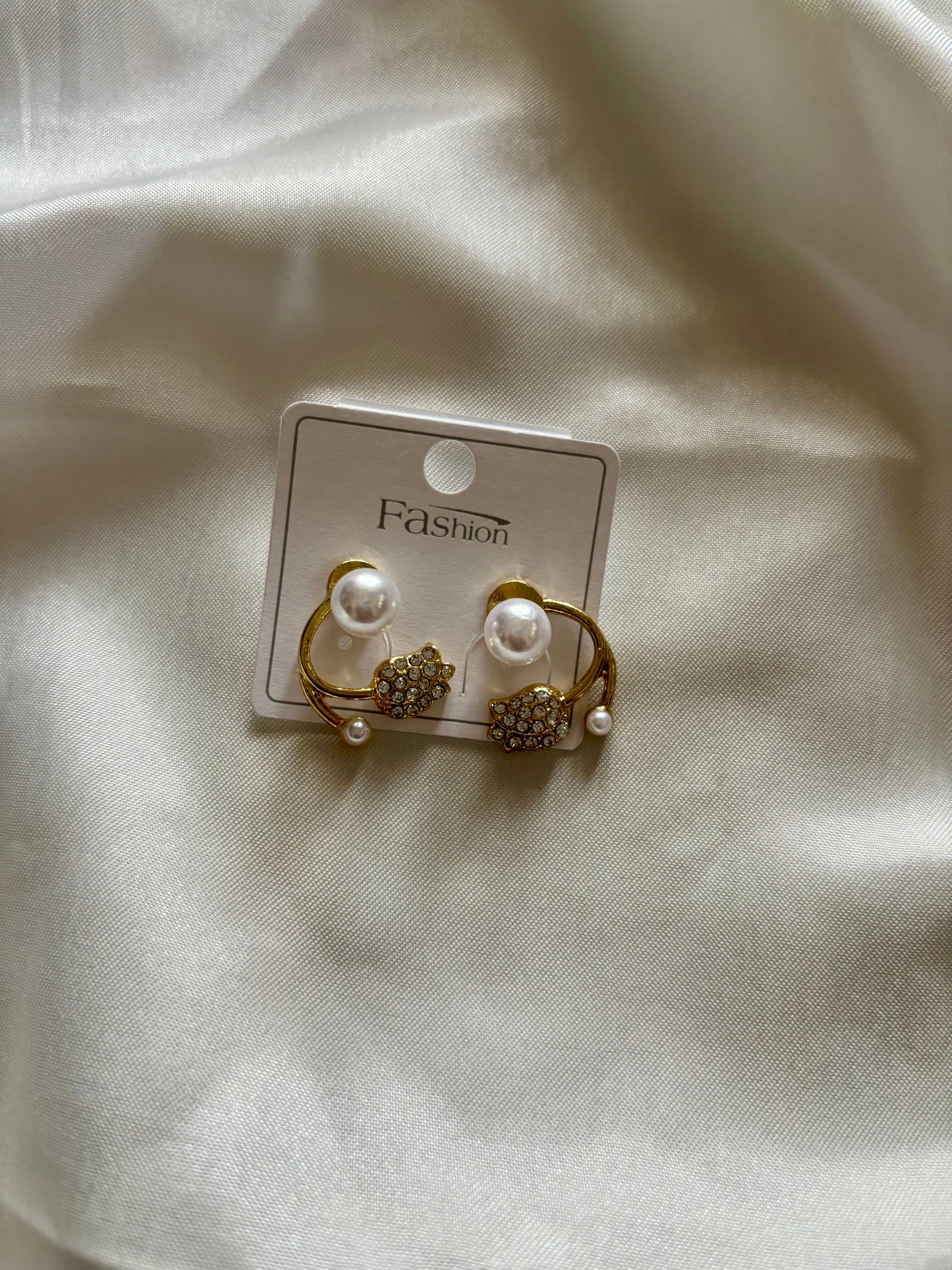 Korean Style Pearl Hoop Earrings – Gold Plated Crystal Charm Fashion Earrings for Women