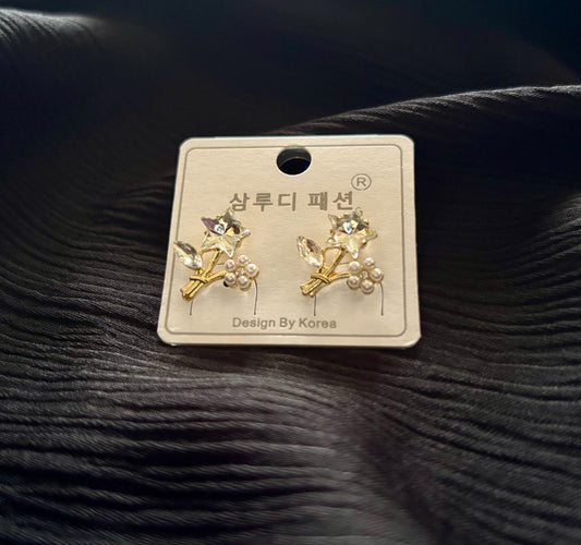 Korean Star Flower Crystal Earrings – Cute Gold Floral Pearl Korean Style Earrings for Women