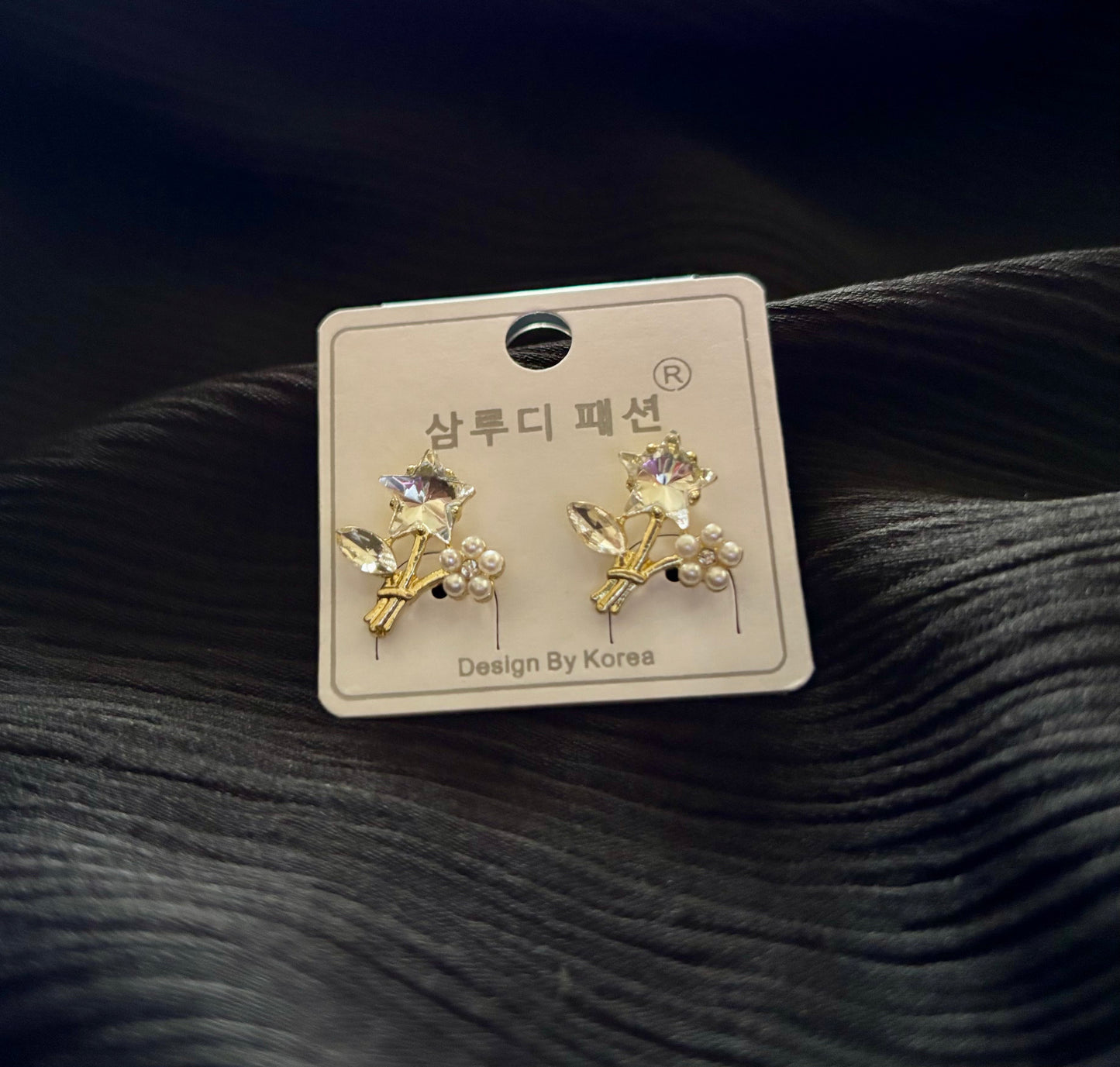 Korean Star Flower Crystal Earrings – Cute Gold Floral Pearl Korean Style Earrings for Women