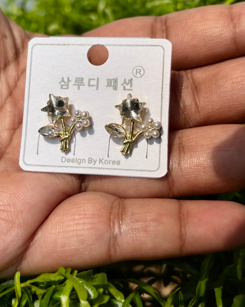 Korean Star Flower Crystal Earrings – Cute Gold Floral Pearl Korean Style Earrings for Women