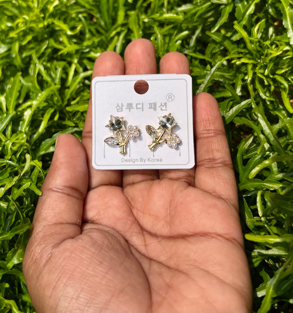 Korean Star Flower Crystal Earrings – Cute Gold Floral Pearl Korean Style Earrings for Women