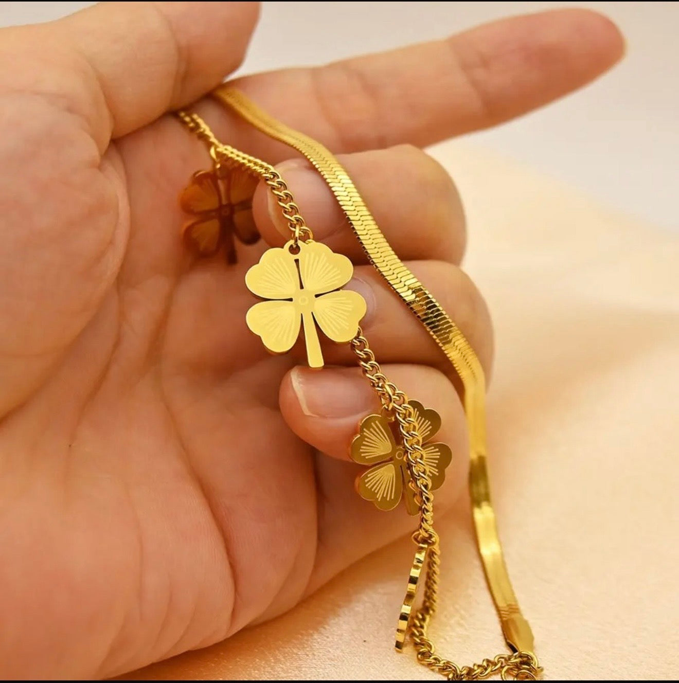 18K Gold Plated Anti Tarnish Clover Charm Bracelet | Waterproof Stainless Steel PVD Chain Jewelry