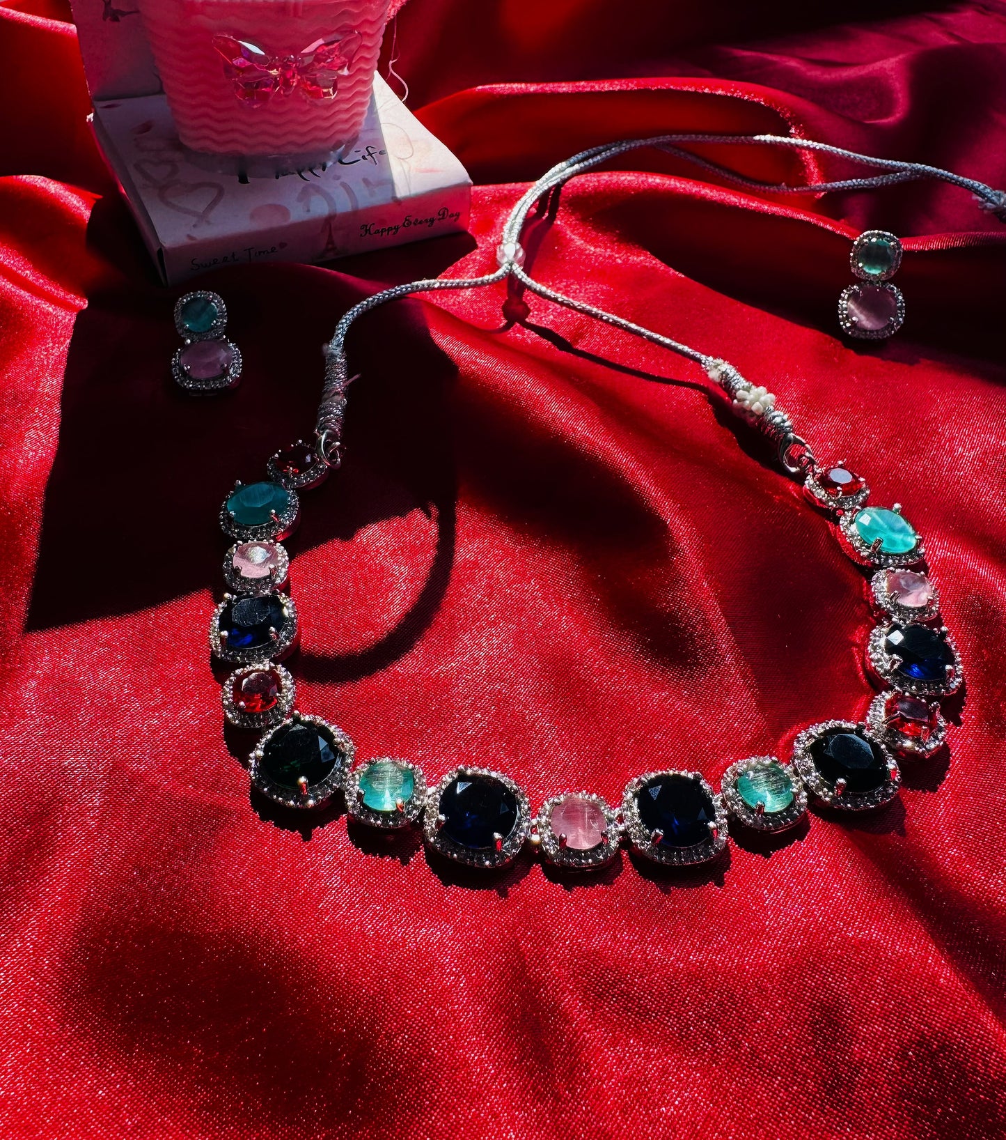 Multi coloured necklace