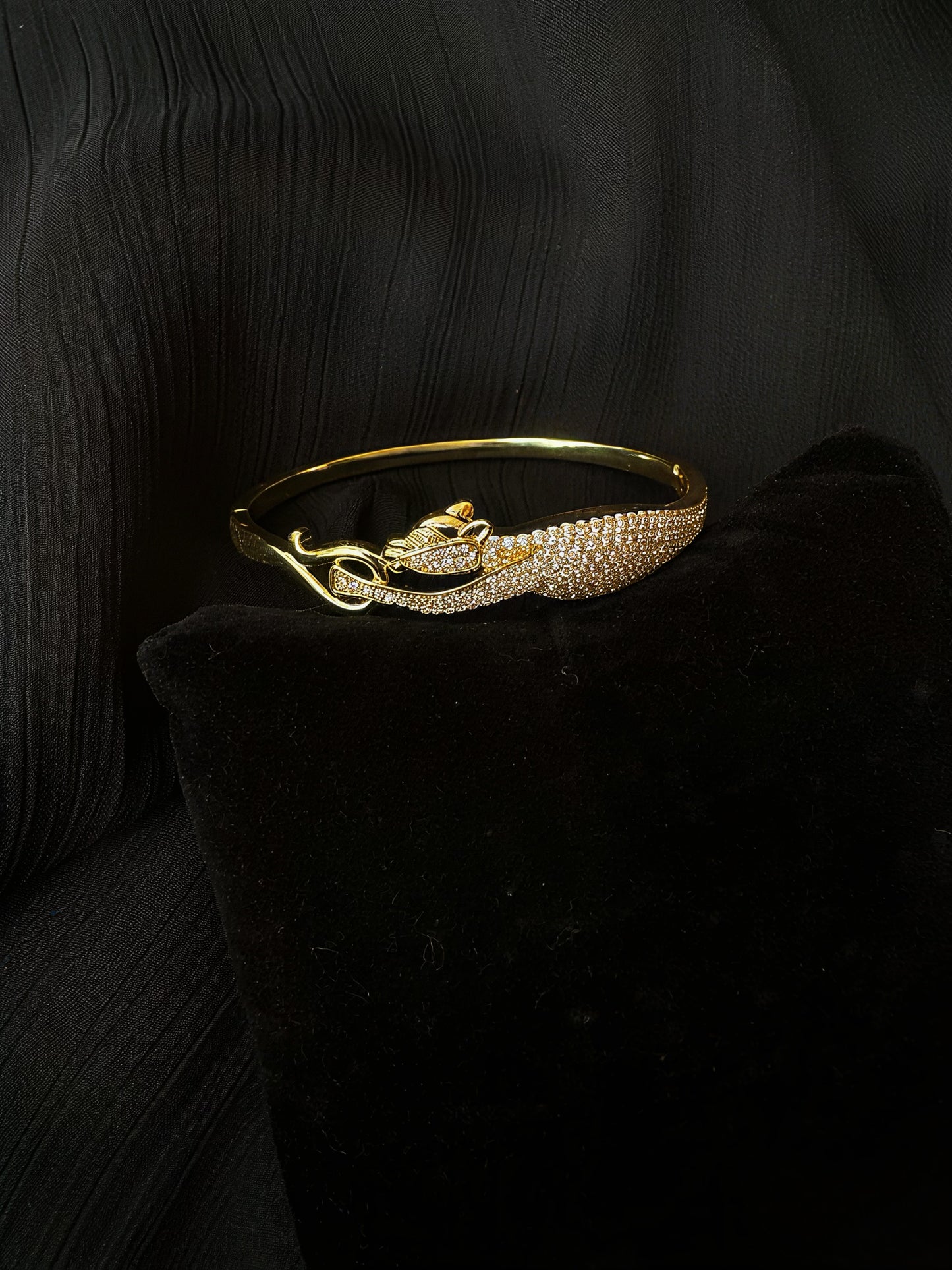 Jaguar Luxe Anti-Tarnish Bracelet