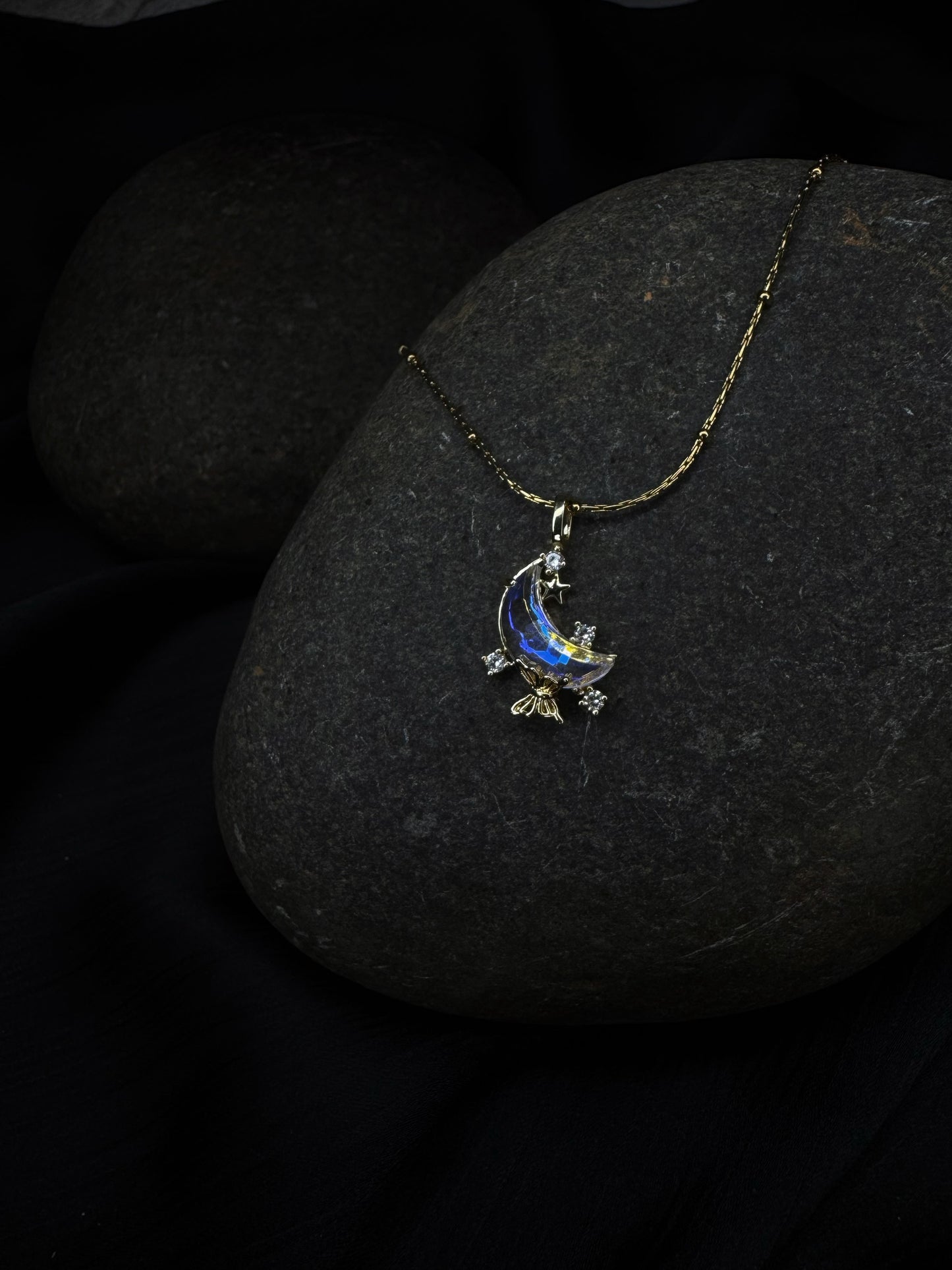 Anti-Tarnish Crescent Moon Blue Crystal Pendant Necklace – Elegant Gold Plated Celestial Jewelry