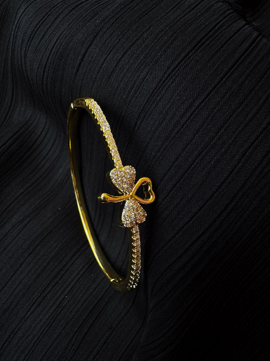 Butterfly Anti-Tarnish Bracelet for Women | Gold Plated Stainless Steel Adjustable Luxury Bracelet – Huli Jewels